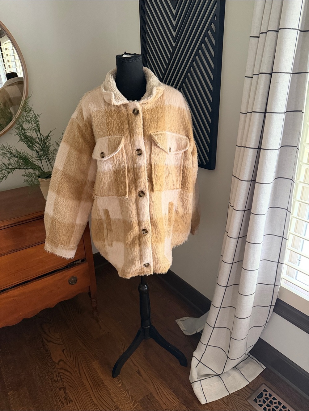 American Eagle Outfitters Plaid Teddy Shacket in Beige and Cream large